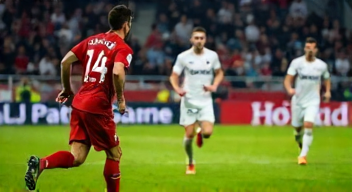 Perspektiven zu Lewandowskis Entscheidungen im Fußball